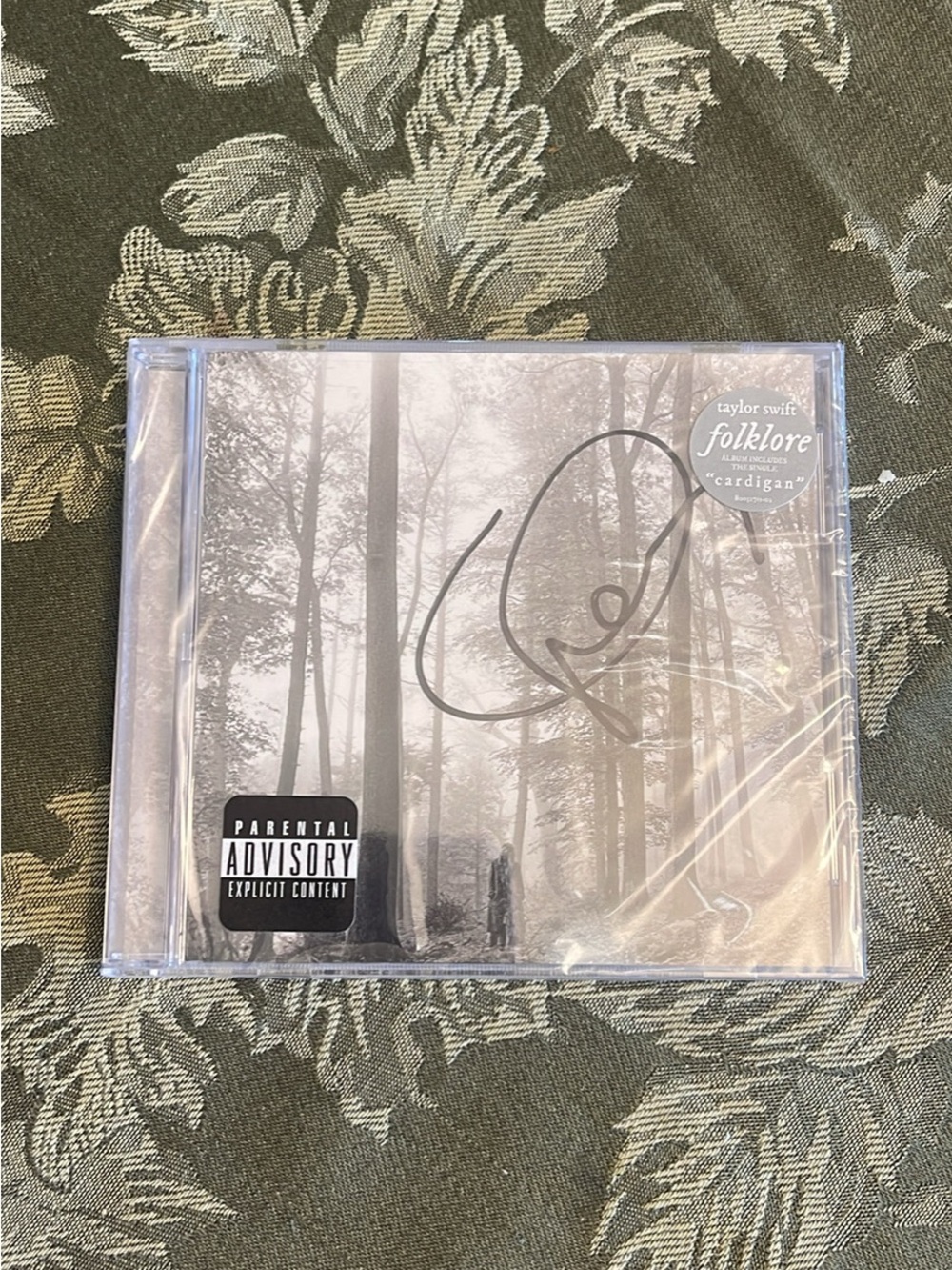 NWT Signed Taylor Swift Folklore CD — Gray Forest Artwork